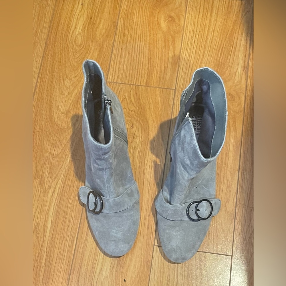 Stylish Gray Women's Ankle Boots